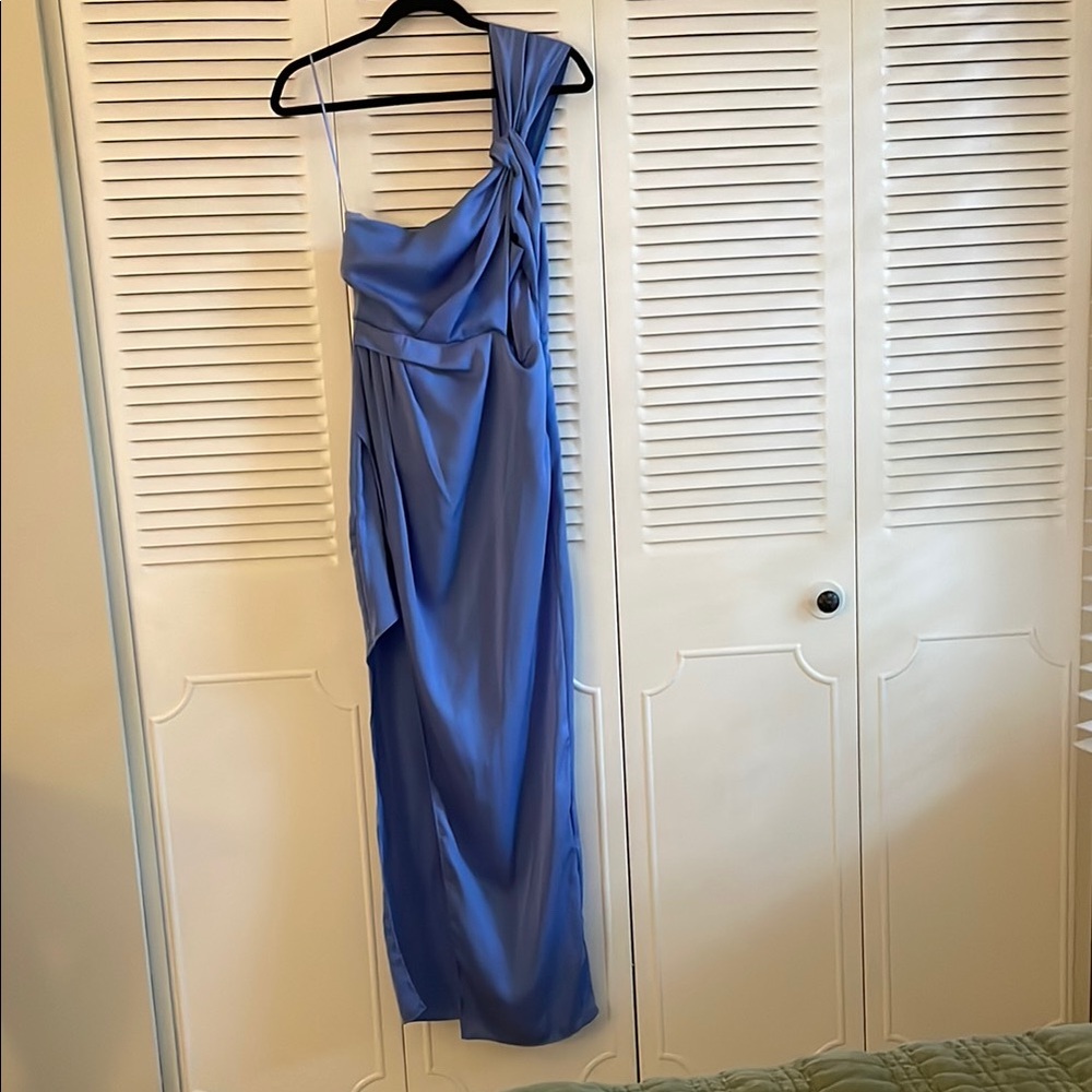 Vestique One-Shoulder Dress in Vibrant Blue